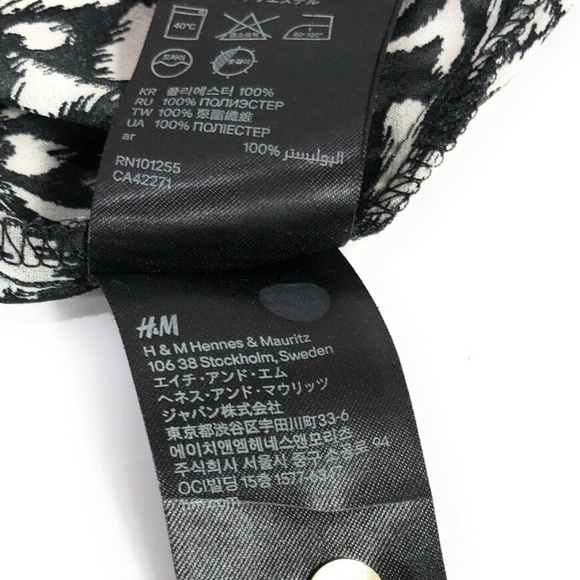 H&M Sheer SleevelessTop Sz12 Patterned White/Black - Picture 8 of 8